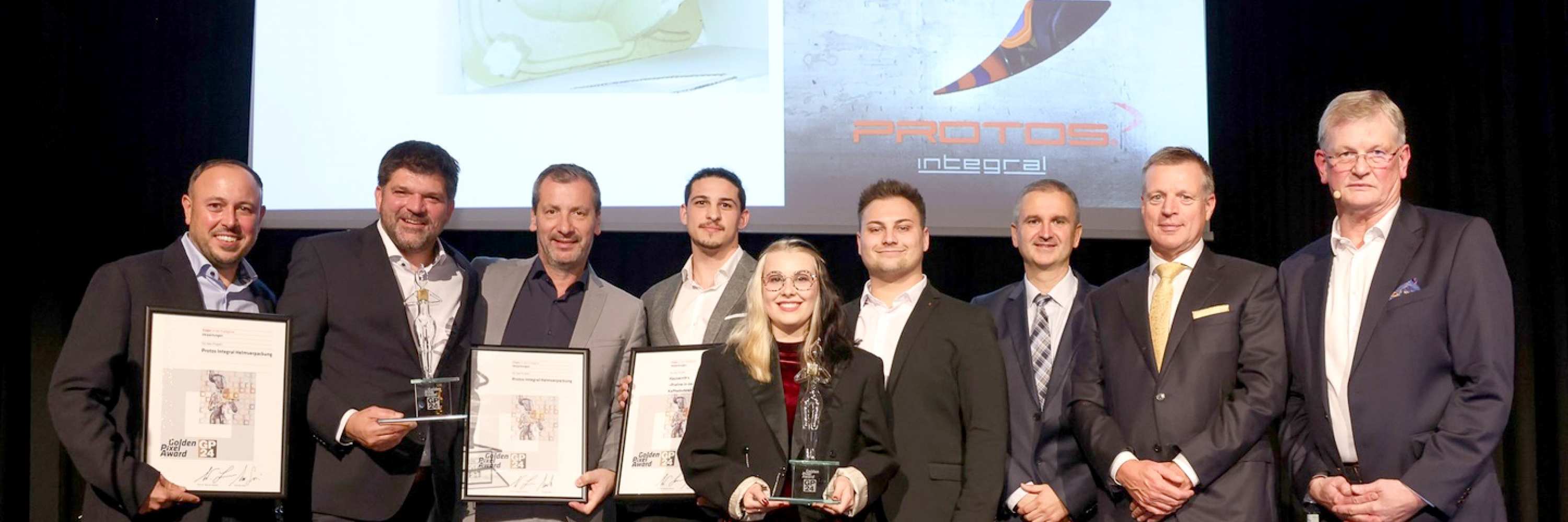 Dreifacher Preisreigen für Rondo!